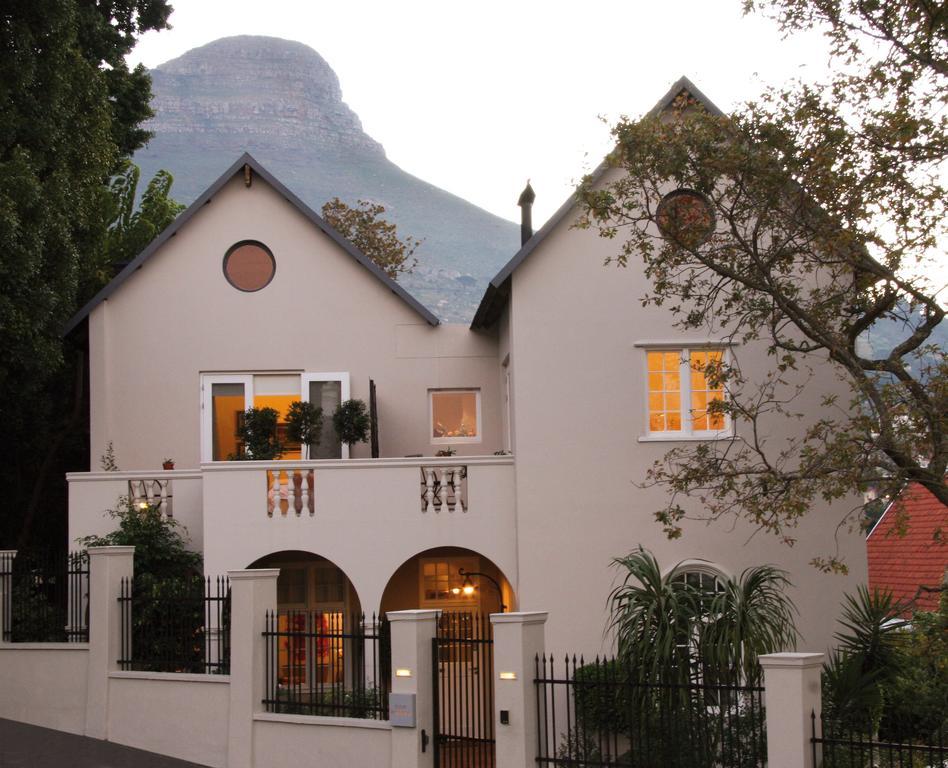 Four Rosmead Boutique Guesthouse Cape Town Ngoại thất bức ảnh