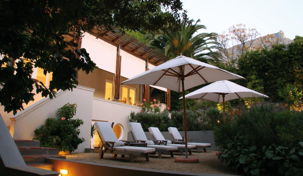 Four Rosmead Boutique Guesthouse Cape Town Ngoại thất bức ảnh